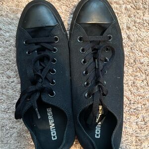Converse All Black Chuck Taylor Low Top Sneakers Men’s 7.5 Women’s 9.5